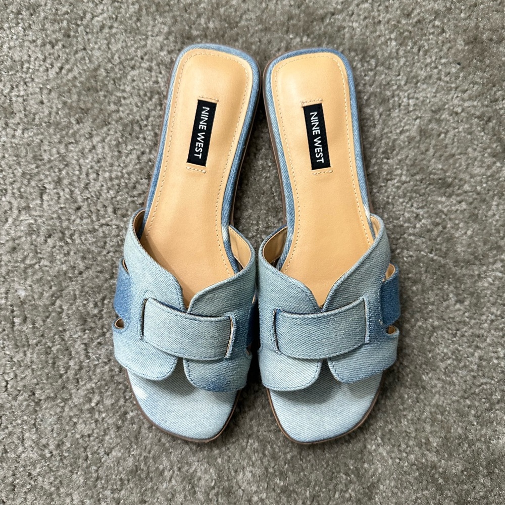 Nine West Light Blue Denim Interlocking Strap Slide Sandals Size 8 - Picture 6 of 7